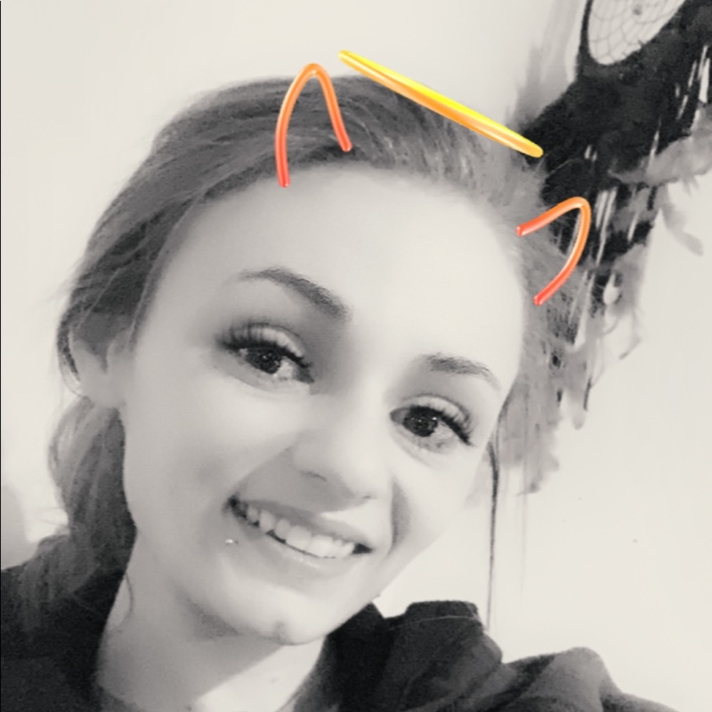 Meet your Posher, Nichole